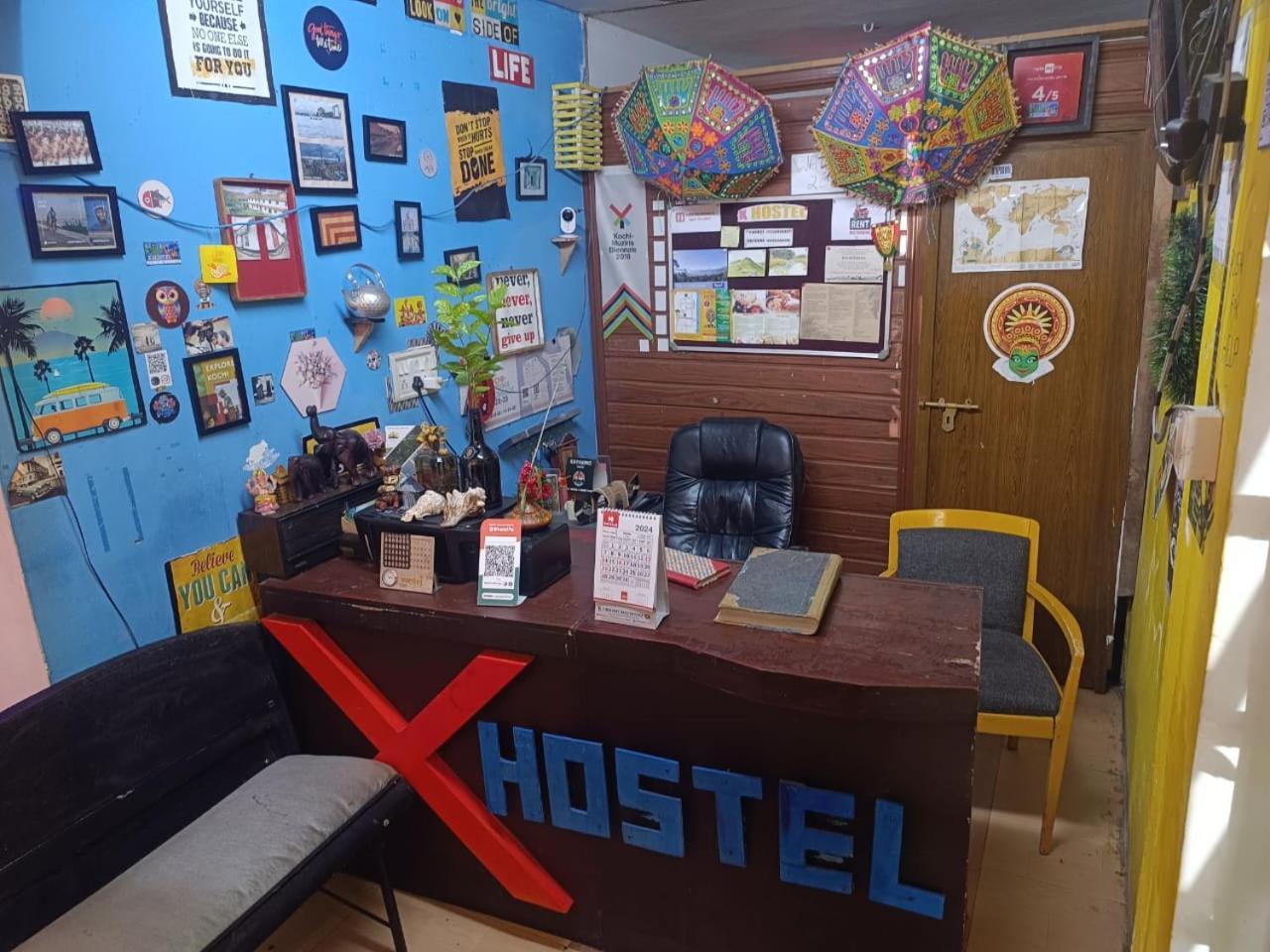 Xhostel Hostel Kochi Esterno foto